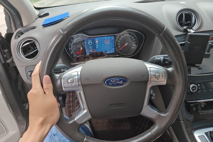 Used Ford Mondeo 2011 2.0L GTDi 200 Fashion Edition Steering Wheel