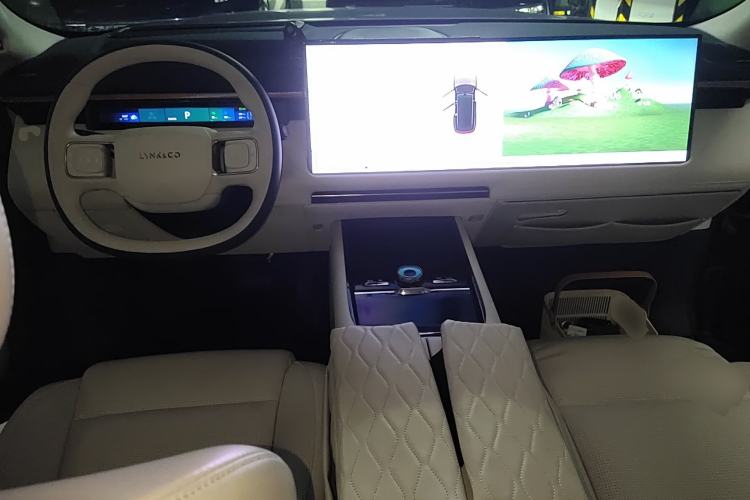 Used Lynk & Co 900 2025 2.0T Ultra
