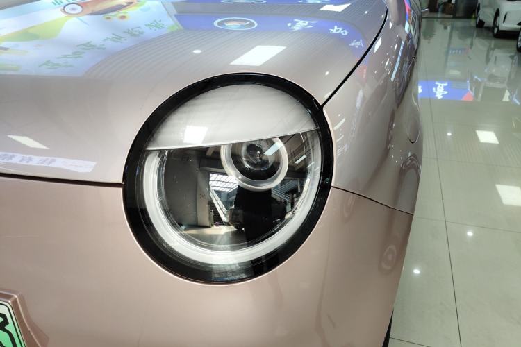 Used CHANGAN NEVO Lumin 2022 155 km – Refreshingly Sweet Edition Left Front Headlight