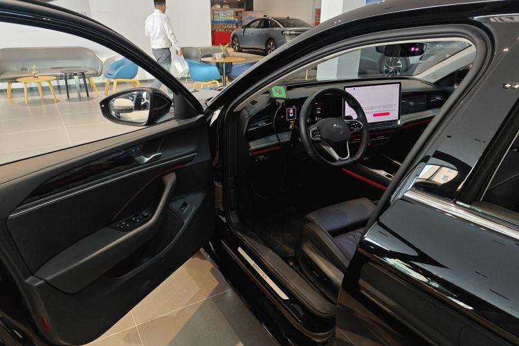 Used Volkswagen Magotan 2024 380TSI DSG Prestige Edition DaMai Package Driver Seat