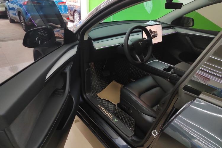 Used Tesla Model Y 2024 Rear-Wheel-Drive Version