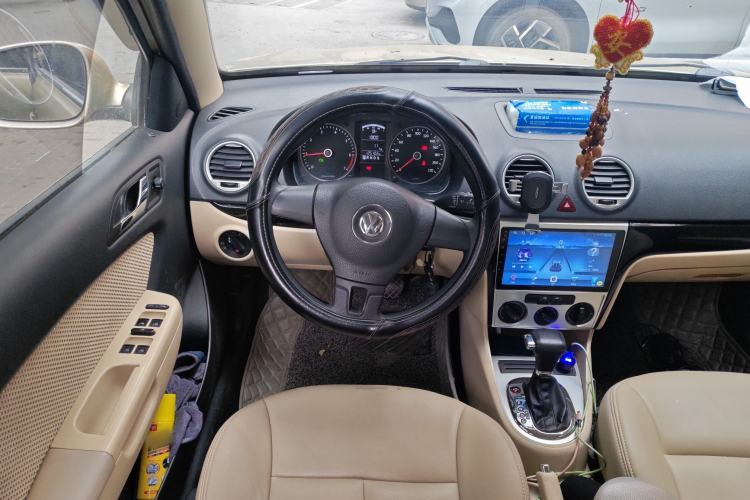 Used Volkswagen Lavida 2013 1.6L Automatic Fashion Edition