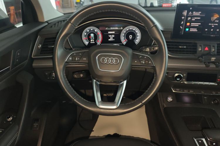 Used Audi Q5L 2022 40T Fashionable and Elegant Model