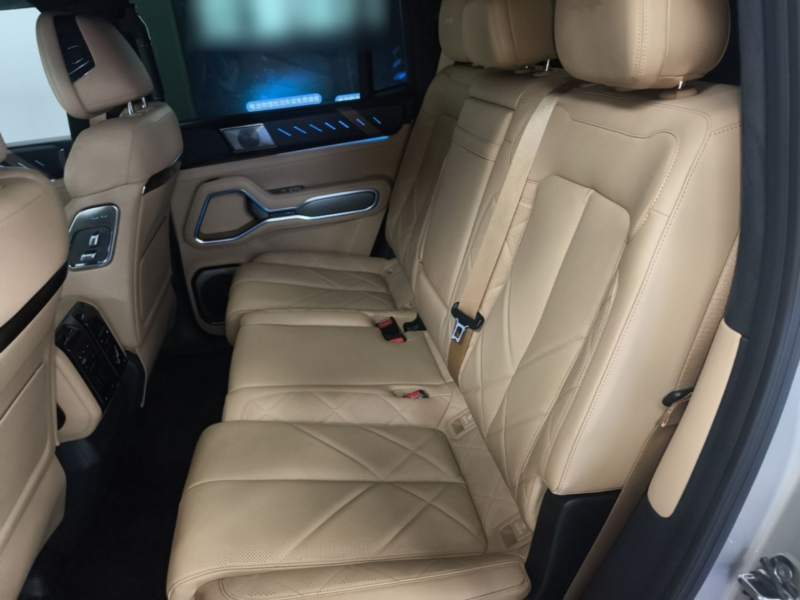 Used Formula Leopard 8 2025 Smart & Brave Flagship Edition 7 Seats — 16
