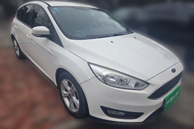 Used Ford Focus 2015 Hatchback 1.6L Manual Comfort Edition
