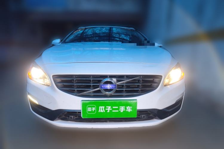 Used Volvo V60 2014 Restyled T5 Zhiya Edition
