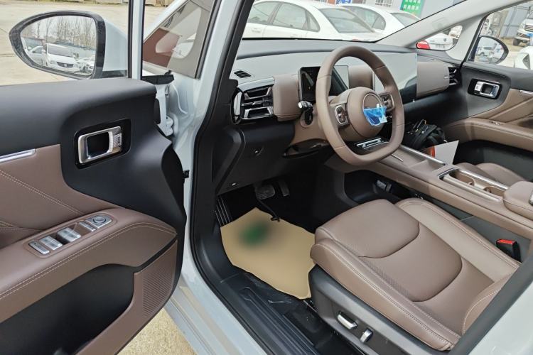 Used Wuling Wuling Starlight 730 2025 Model Plug-in Hybrid 125km Luxury Edition
