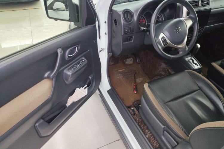 Used Suzuki Jimny 2015 1.3 AT Mode3 Navigation Edition
