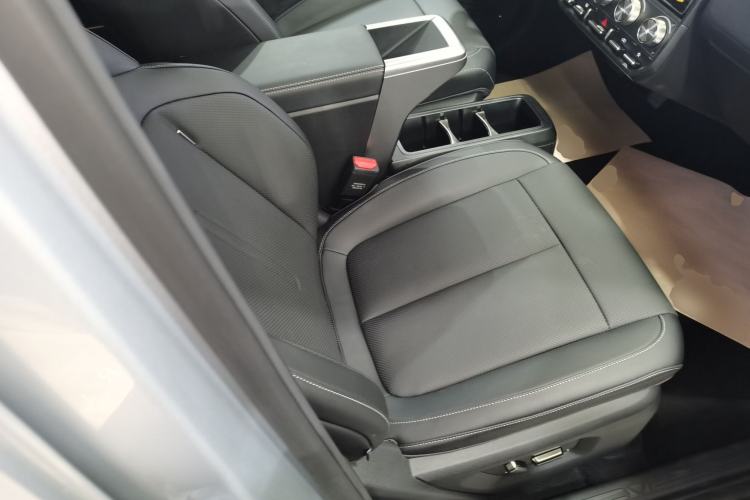 Used iCAR V23 2025 401 Two-Wheel Drive Advanced Edition Right Front Seat