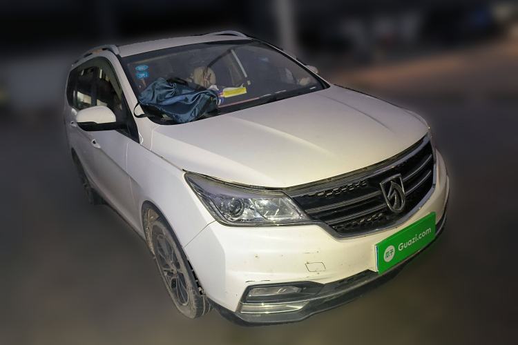 Used Baojun 730 2017 1.5T Manual Fashion Version 7 Seats China V Emission Standard