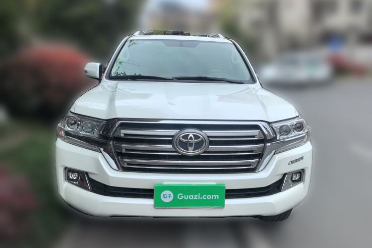 Used Toyota Land Cruiser 2015 4.0L 8-Seater Middle East Version