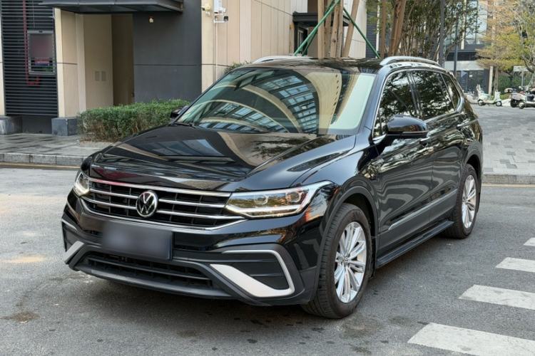 Used Volkswagen Tiguan L 2022 330TSI Automatic Two-Wheel Drive Smart Edition