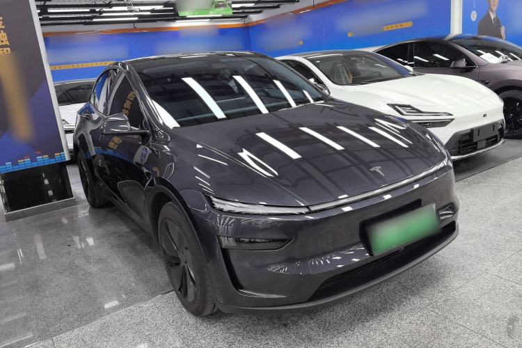 Used Tesla Model Y 2025 Rear-Wheel-Drive Version
