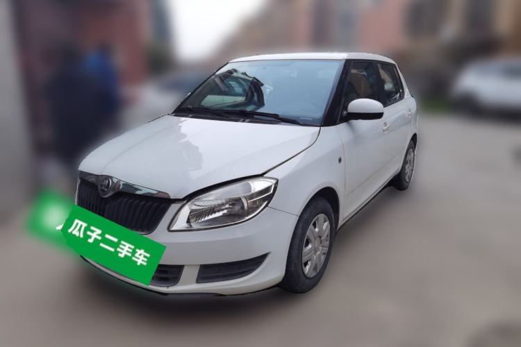 Used Skoda Fabia 2014 1.4L Automatic Crystal Edition