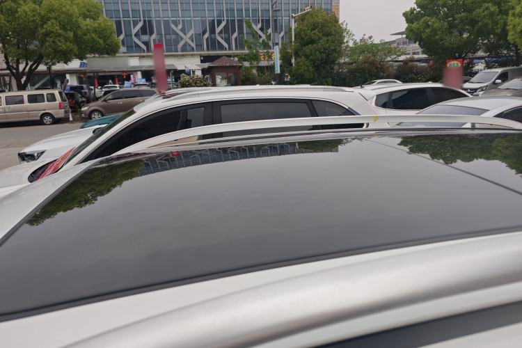 Used Zotye T600 2015 1.5T Manual Luxury Model Roof