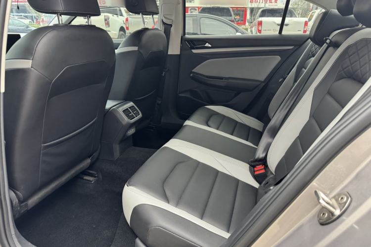 Used Volkswagen Bora 2023 300TSI DSG Prestige Edition