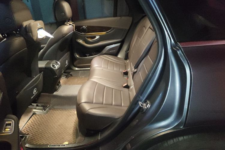 Used Mercedes-Benz GLC 2019 Facelift GLC 260 L 4MATIC Luxury Model Interior 4