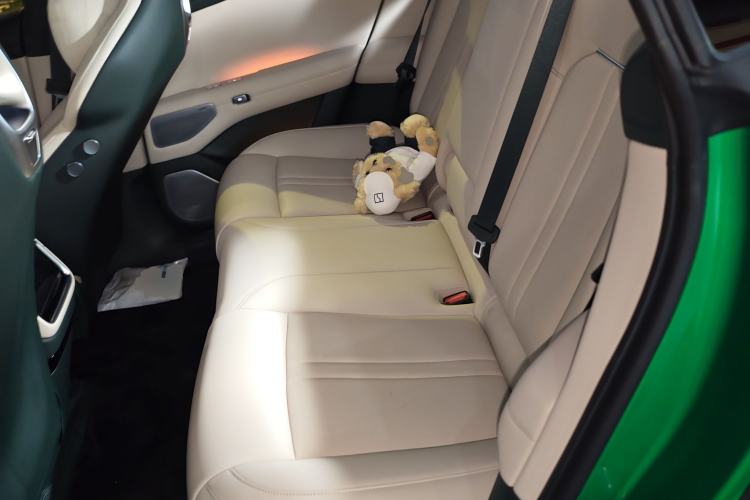 Used Xiaomi Auto YU7 2025 Ultra-Long Range High-Performance All-Wheel-Drive Max Edition Left Rear Seat