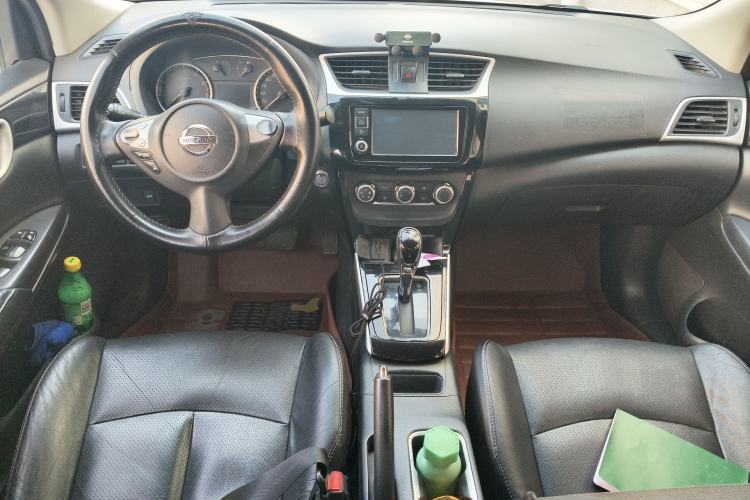 Used Nissan Sylphy 2018 1.6XV CVT Deluxe Edition Center Console