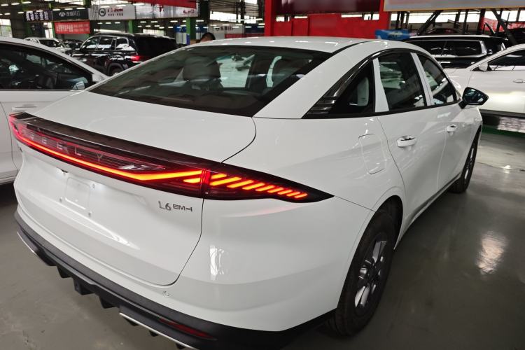 Used Geely Galaxy L6 2025 EM-i 60km Exploration Edition Rear Right 45 Deg