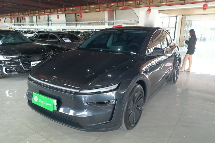 Used Tesla Model Y 2025 Rear-Wheel-Drive Version