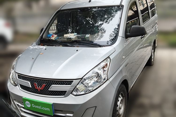 Used Wuling Rongguang V 2018 1.5L Practical Version Front