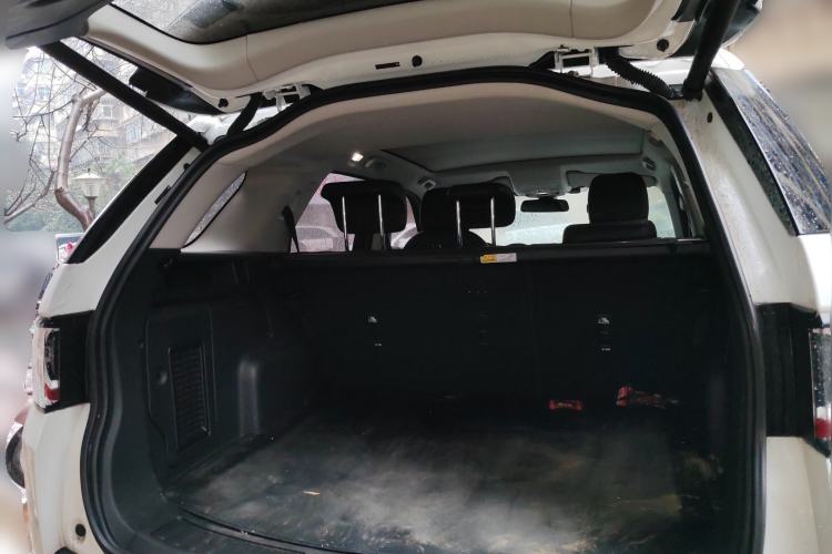 Used Land Rover Discovery Sport 2018 240 PS SE Version