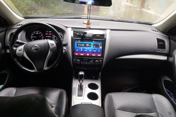 Used Nissan Teana 2016 2.0L XL-Upper Smart Edition Center Console