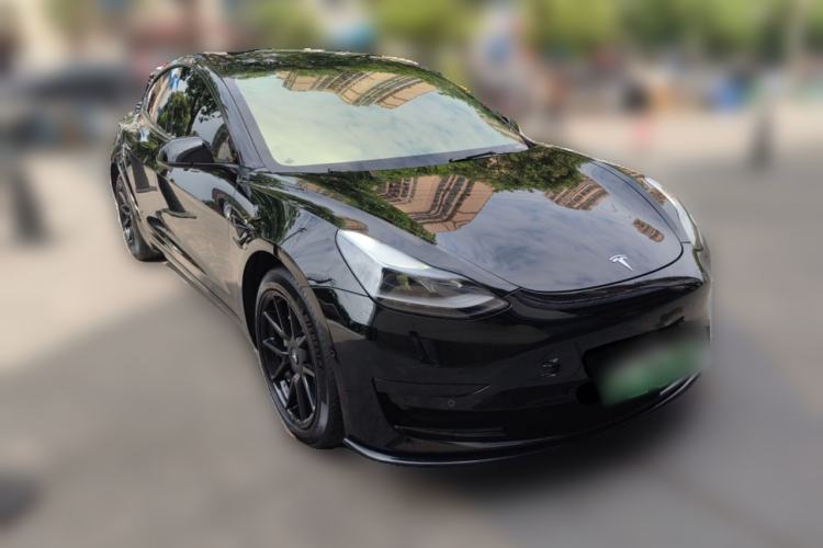 Used Tesla Model 3 2022 Rear-Wheel-Drive Version Front Right 45 Deg