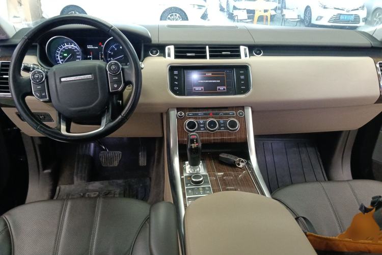 Used Land Rover Range Rover Sport 2014 3.0 SC V6 HSE
