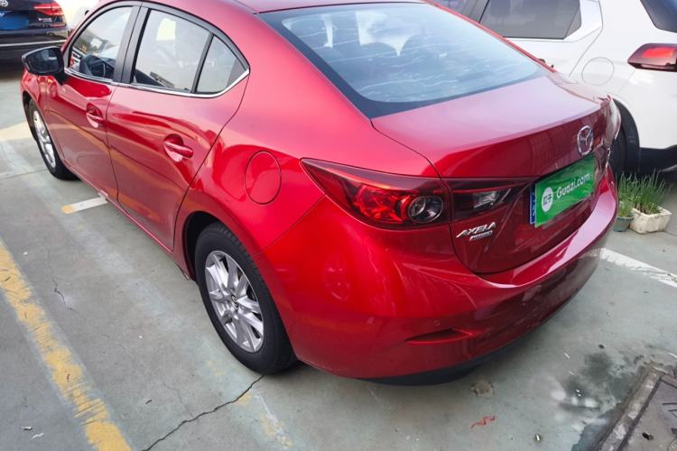 Used Mazda Mazda 3 Axela 2016 Sedan 1.5L Automatic Luxury Model
