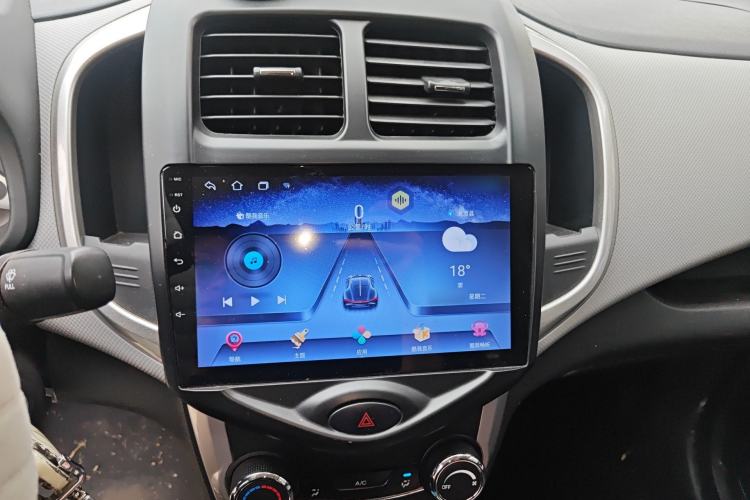 Used CHANGAN Benni E-Star 2021 National Edition Xin Yue Version Lithium-Ion Battery Audio And AC Panel