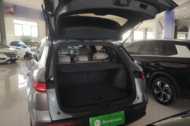 Used BYD Song Pro New Energy 2024 HONOR Edition DM-i 71KM Navigation Model Trunk