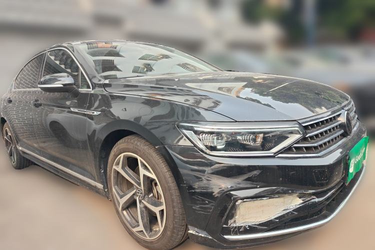 Used Volkswagen Magotan 2023 2 Million Units Commemorative Edition 330TSI DSG Luxury Version Front Right 45 Deg