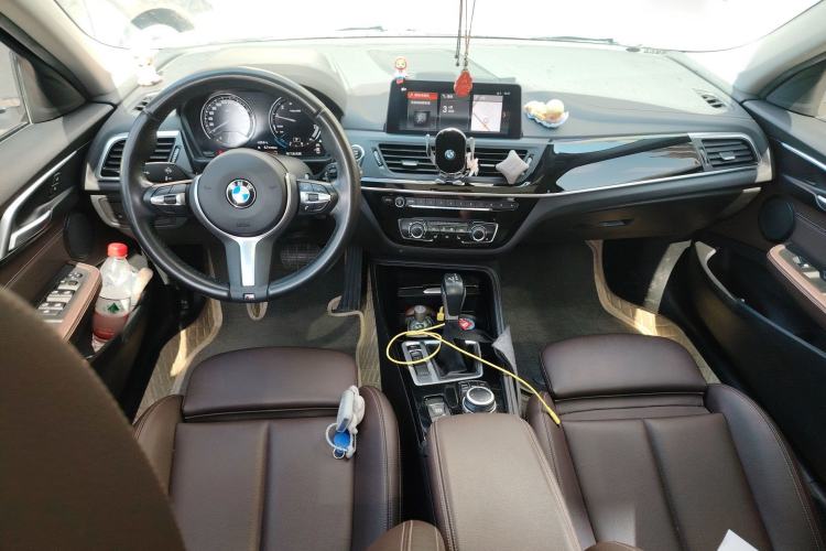 Used BMW 1 Series 2019 118i M Sport Package Center Console