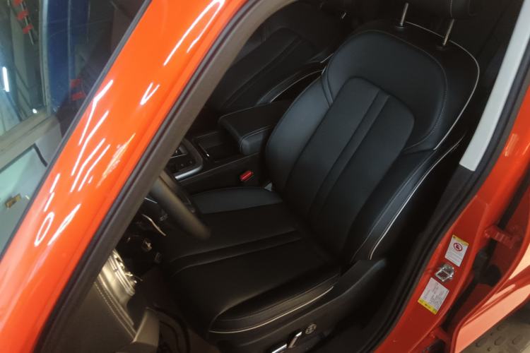 Used Tank 300 2023 Off-Road Edition 2.0T Conqueror Left Front Seat