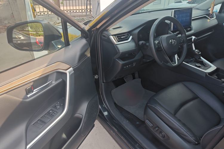 Used Toyota RAV4 2021 Dual-Engine 2.5L E-CVT Four-Wheel Drive Elite PLUS Edition Driver Seat