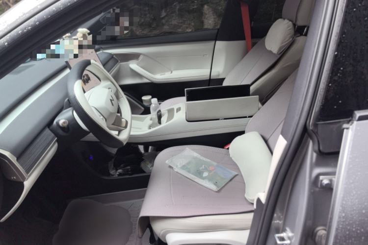 Used ONVO L60 2024 60 kWh Rear-Drive Version
