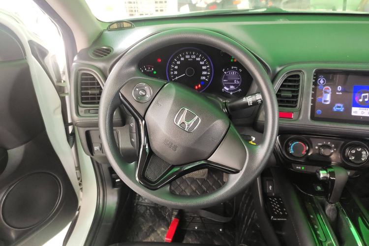 Used Honda Vezel 2015 1.8L CVT 2WD Elite Model
