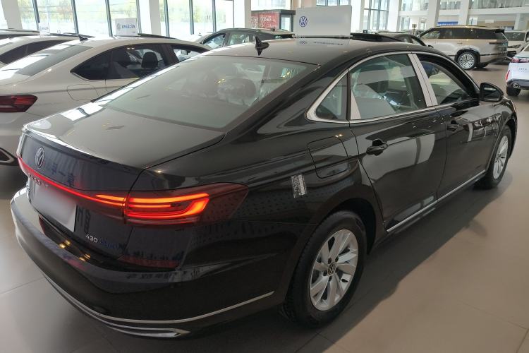 Used Volkswagen Passat New Energy 2025 430 PHEV Hybrid Business Edition Rear Right 45 Deg