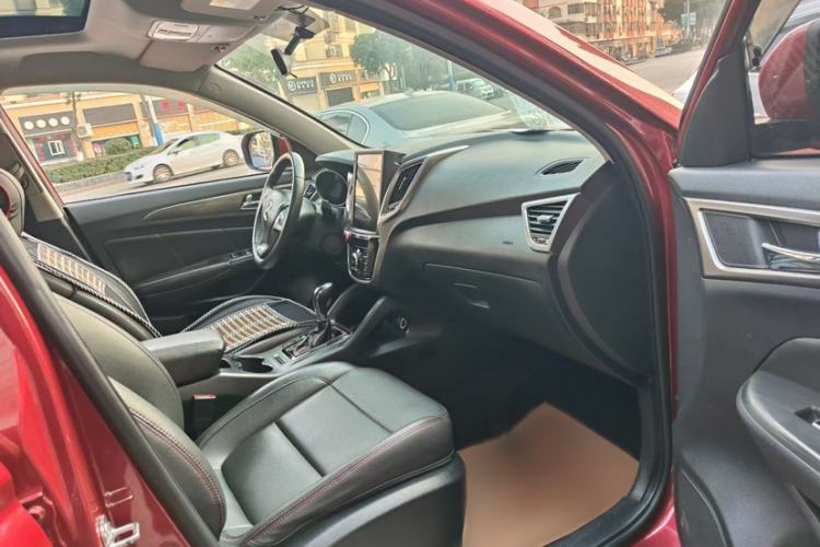 Used Changan CS75 2016 1.8T Automatic Elite Model China V Standard
