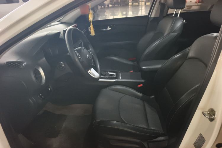 Used Kia K3 2020 1.5L CVT New Sharp Edition with Sunroof Left Front Seat