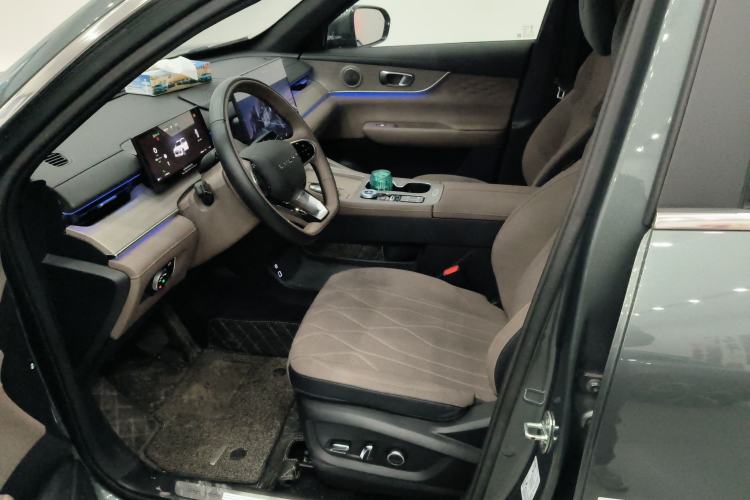 Used Chery Tiggo 8 PLUS 2025 290TGDI DCT Prestige 5-Seater