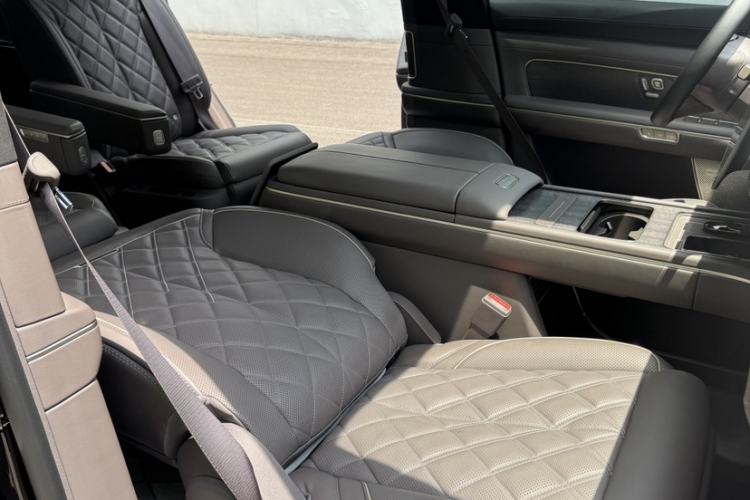 Used Nio ES8 2024 75 kWh
