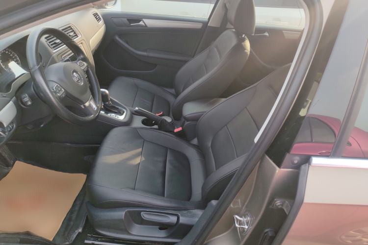 Used Volkswagen Sagitar 2014 Revised Version 1.4TSI Automatic Luxury Edition