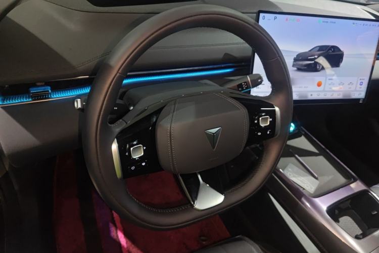 Used Deepal L07 2025 530 Ultra Qiankun Intelligent Driving ADS SE Pure Electric Version
