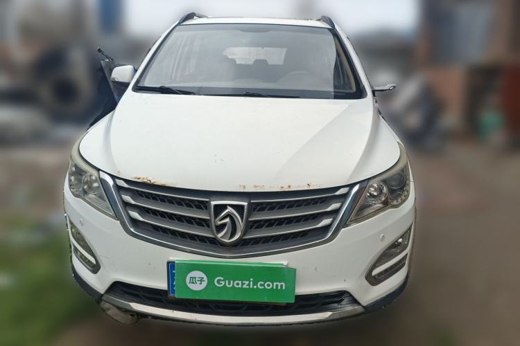 Used Baojun 560 2015 1.8L manual luxury version