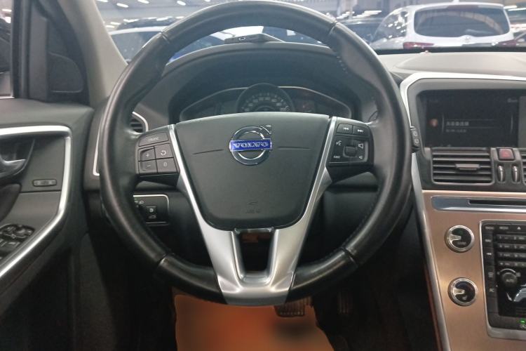 Used Volvo XC60 2015 T5 Smart Upgrade Model Steering Wheel