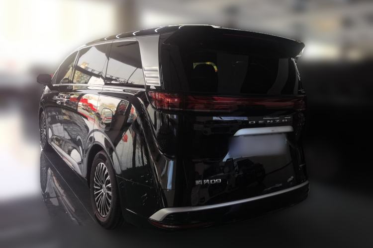 Used Denza D9 2022 DM-i 970 Four-Wheel Drive Prestige Model Rear Left 45 Deg