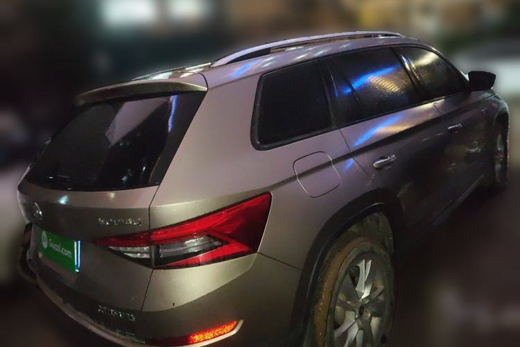 Used Skoda Kodiaq 2018 Facelifted TSI330 5-Seater Two-Wheel-Drive Comfort Edition
